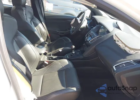 2016 Ford Focus St z USA, uszkodzony, nr VIN 1FADP3L9XGL297558